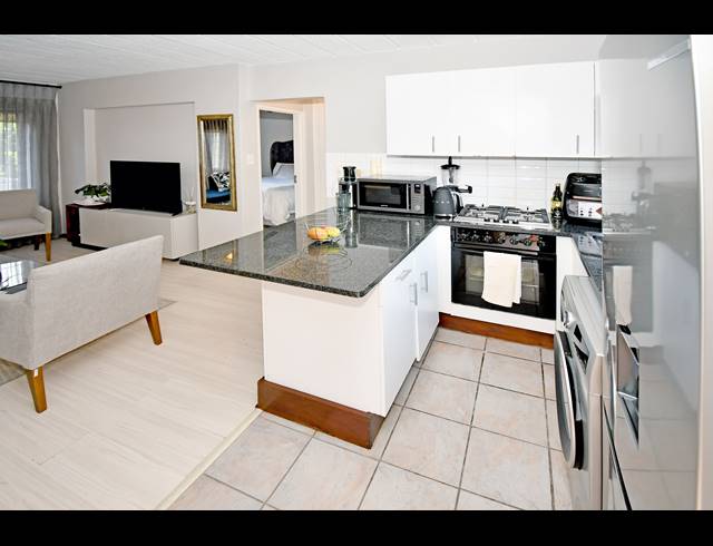1 BEDROOM APARTMENT FOR SALE IN CRAIGHALL